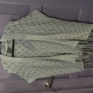 Cliché knitted shawl